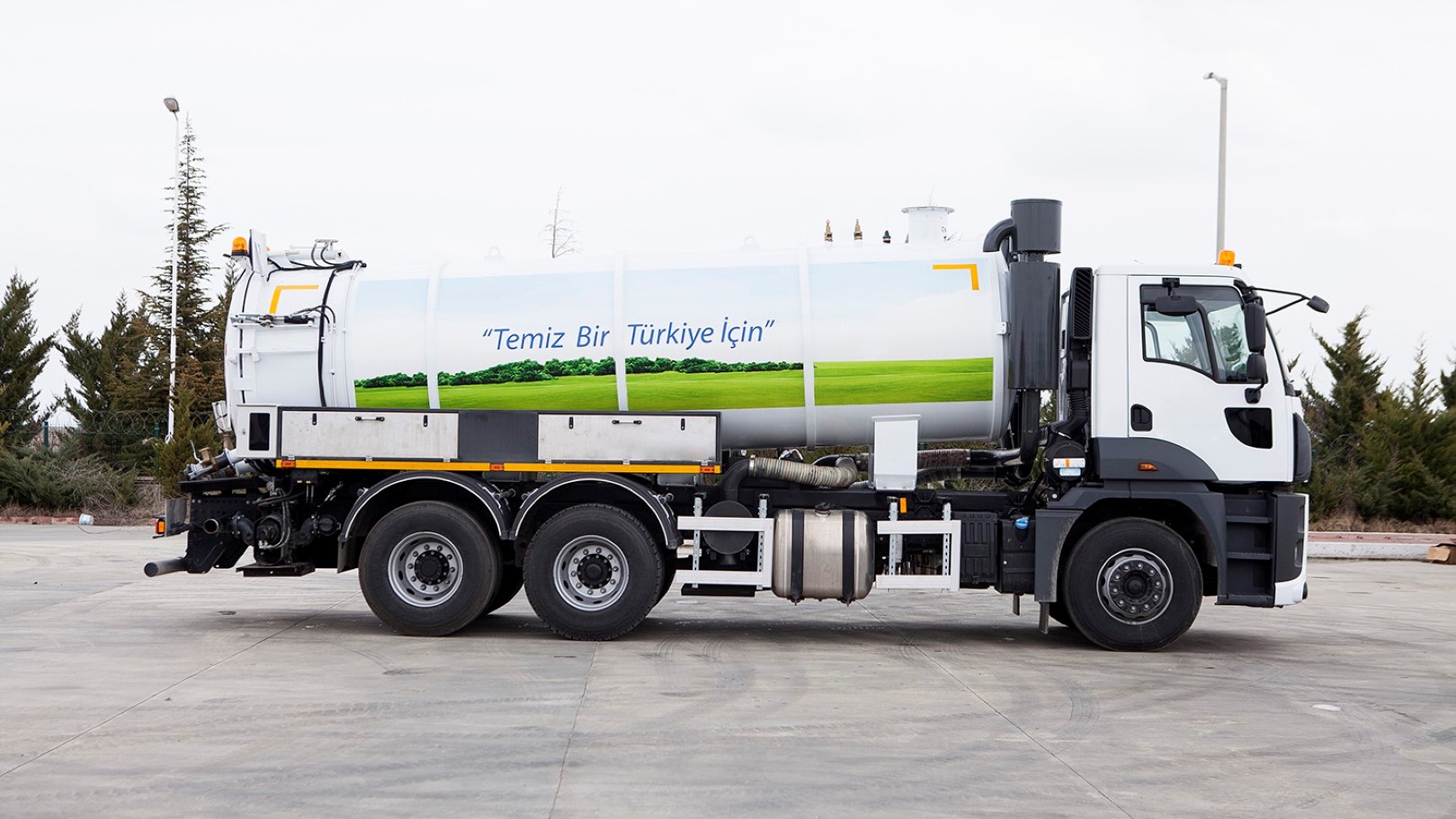 VACUUM TRUCK